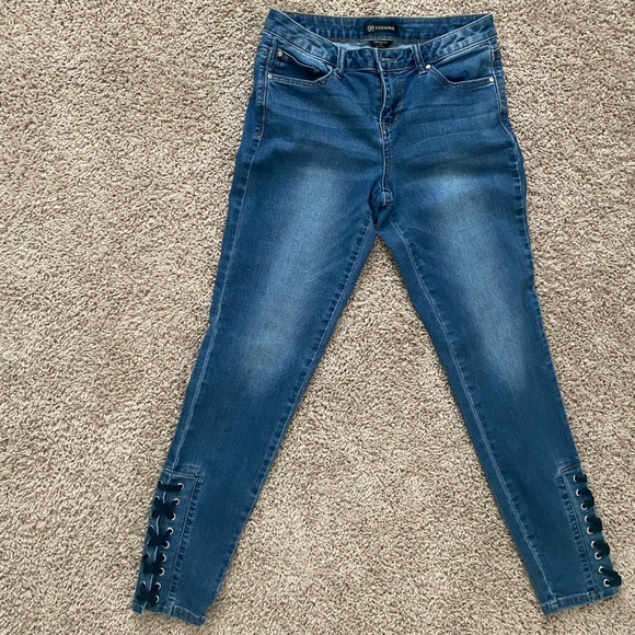 Versona Denim - Versona Dark Blue Skinny Jeans with Ankle Lace-Up